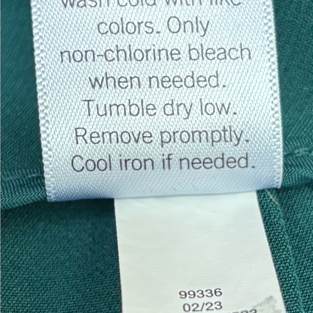 Nine West Women’s Green Pintuck High Rise Wide Leg pants Size 2 - Picture 5 of 5